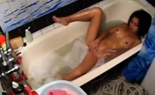 Spying On A Horny Girl In The Bath Tub