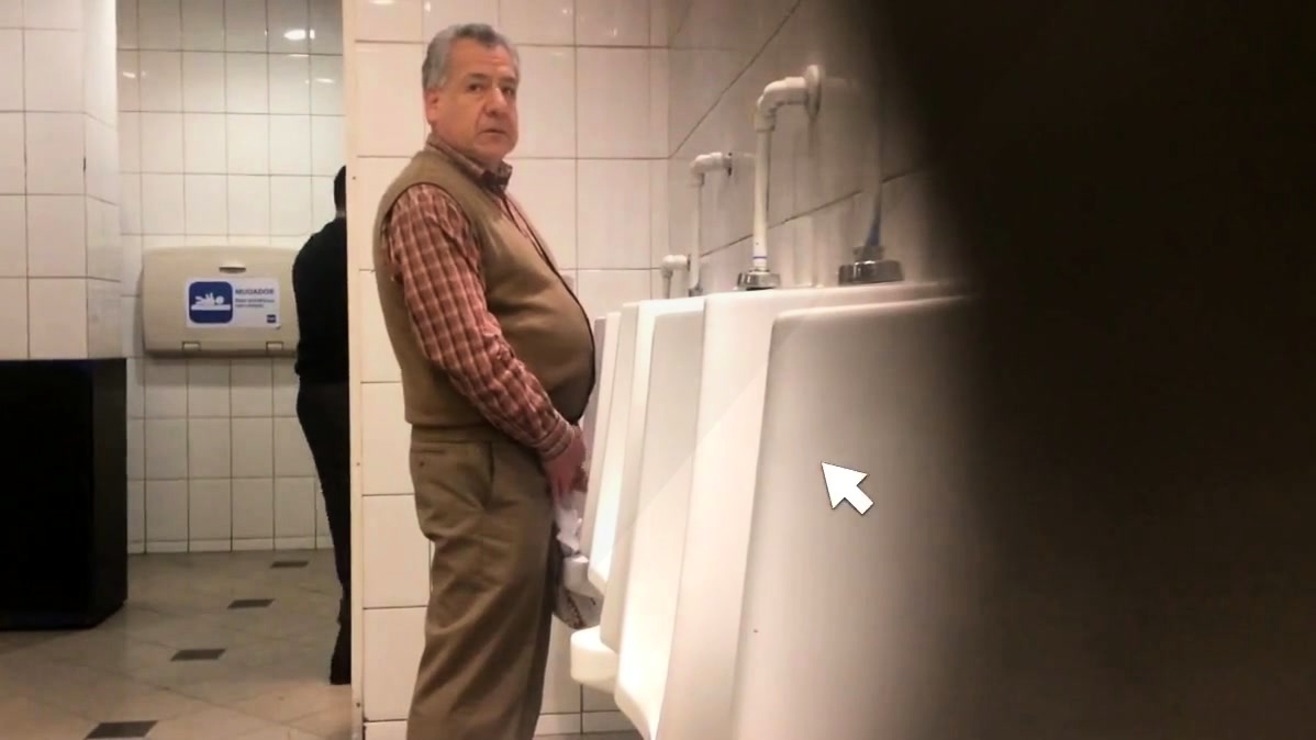 Free Mobile Porn - Spy Guy In Bathroom From Chile - 5059923 - IcePorn.com