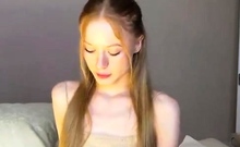 Hot Amateur Webcam Teen Masturbates For Their Fans