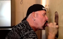 Gloryhole deepthroating DILF suck dude